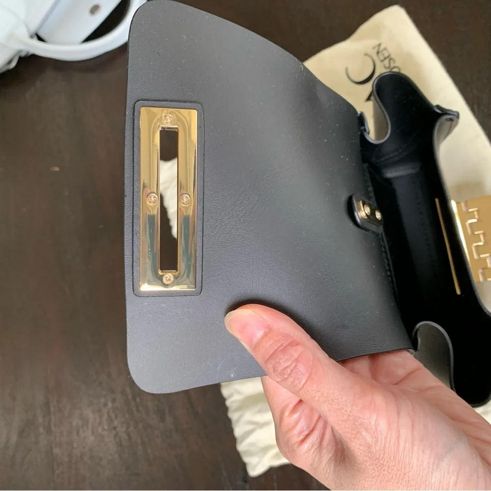 ZAC Zac Posen Black Wristlet with Gold Accent - Picture 4 of 5